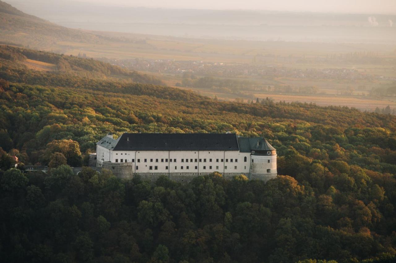 Hotel Krone Penzion Svätý Jur Exterior foto